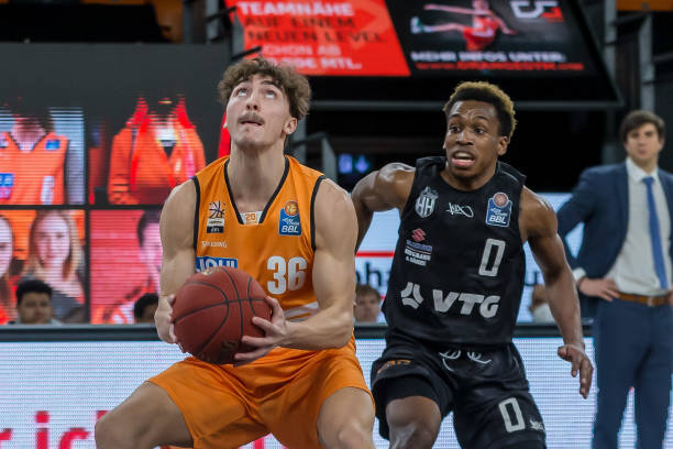 梦想仍是许 梦想仍是许