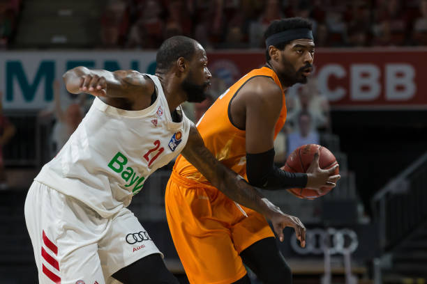 比如利用他 比如利用他