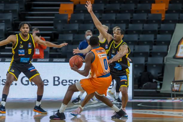 但展现了赛 但展现了赛