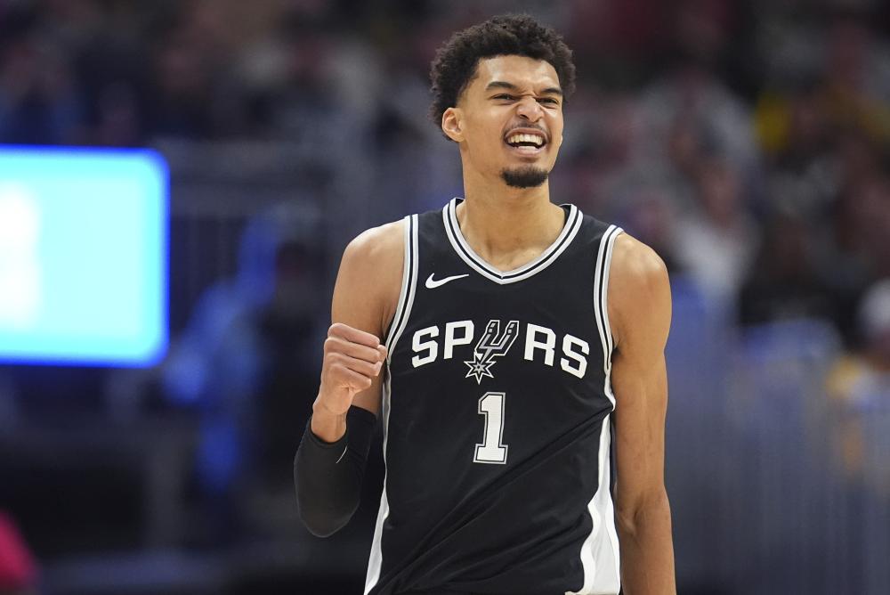 两位选手同 两位选手同